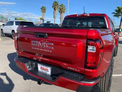 New 2026 GMC Canyon AT4 w/ AT4 Premium Package AWD/4WD image 8