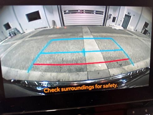 Used 2023 Toyota Highlander XSE image 28