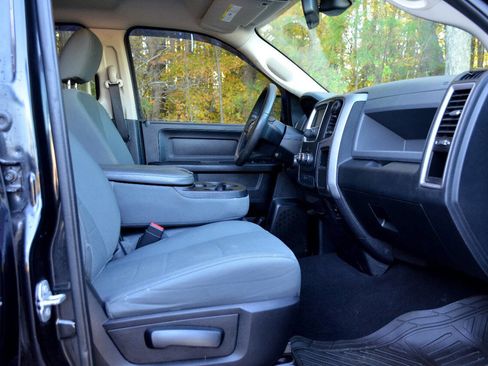 Used 2015 RAM 1500 Express w/ Black Ram 1500 Express Group image 14