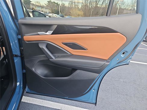 New 2026 Volkswagen Tiguan SEL R-Line image 30