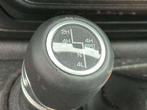 Used 2023 Jeep Wrangler Unlimited Sahara w/ Cold Weather Group AWD/4WD image 25