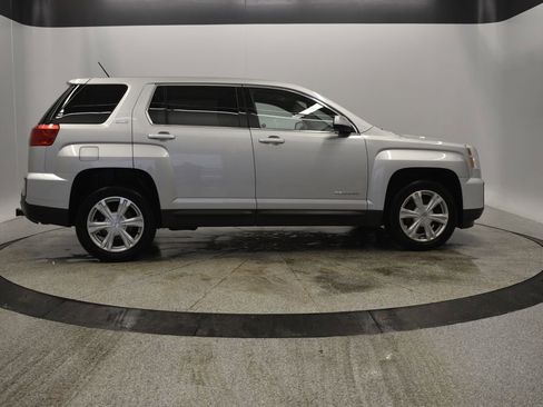Used 2017 GMC Terrain SLE image 12
