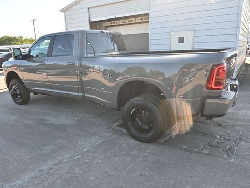 New 2026 RAM 3500 Laramie AWD/4WD image 21