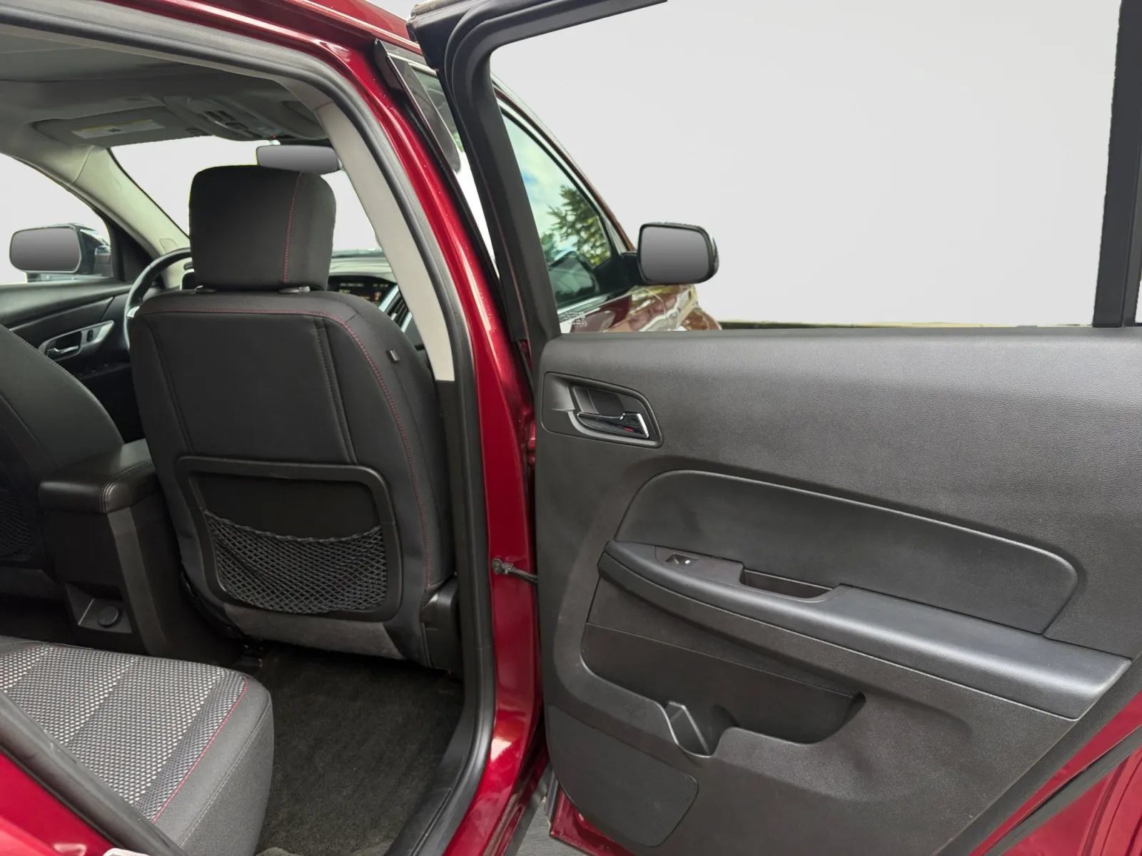 Used 2017 GMC Terrain SLE w/ Nightfall Package AWD/4WD image 17