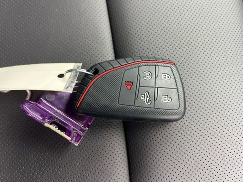 Used 2025 Chevrolet Silverado 1500 LTZ image 41