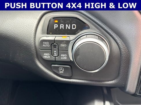 Used 2026 RAM 1500 4x4 Crew Cab image 15