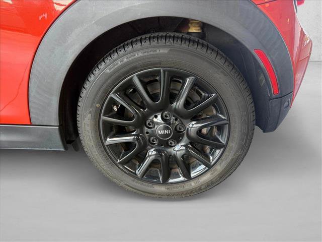 Used 2019 MINI Cooper 2-Door Hardtop FWD image 17