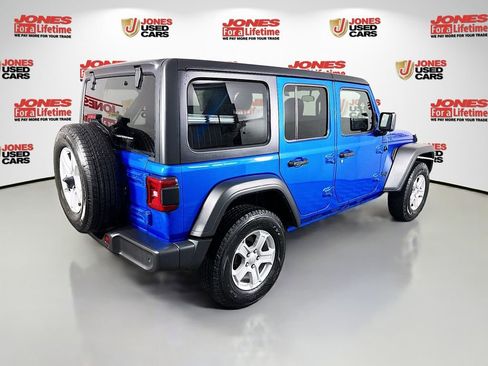 Used 2021 Jeep Wrangler Unlimited Sport image 15