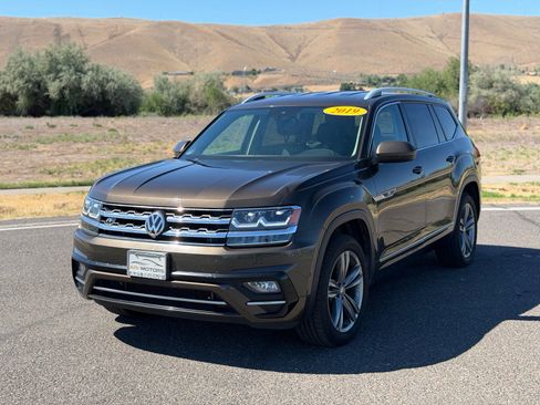 Used 2019 Volkswagen Atlas SE AWD/4WD image 2
