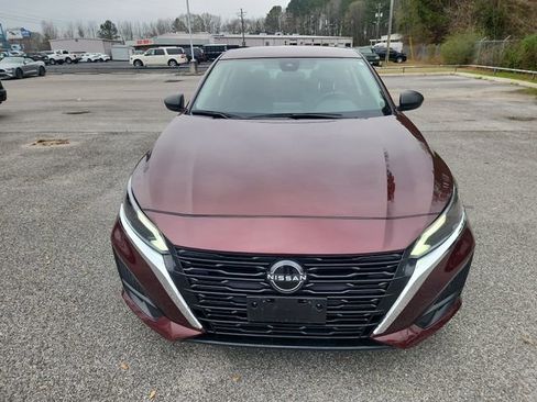 Used 2024 Nissan Altima 2.5 SV image 8