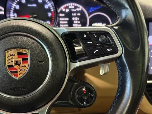 Used 2019 Porsche Cayenne AWD/4WD image 17