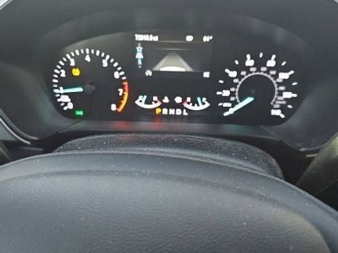 Used 2020 Ford Escape SE image 12