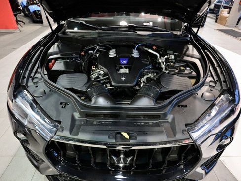 Used 2022 Maserati Levante Modena image 46