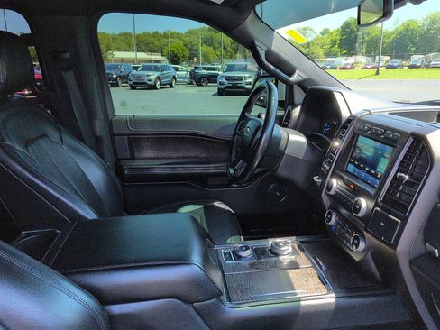 Used 2021 Ford Expedition Limited AWD/4WD image 10