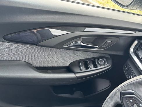 Used 2023 Chevrolet TrailBlazer LT w/ Convenience Package image 25