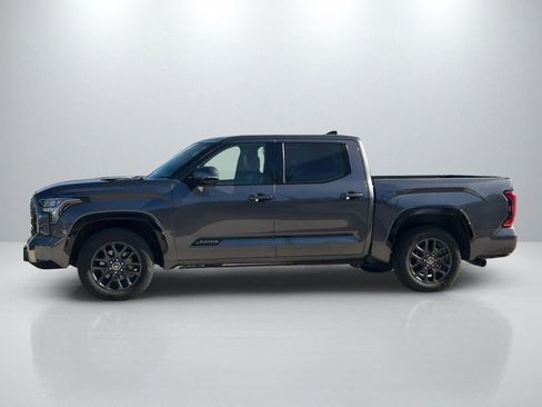 Used 2022 Toyota Tundra Platinum RWD image 8