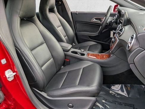 Used 2014 Mercedes-Benz CLA 250 image 18