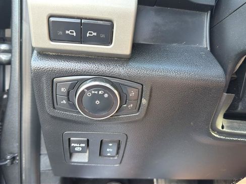 Used 2019 Ford F150 Lariat AWD/4WD image 29