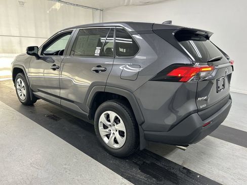 Used 2023 Toyota RAV4 LE AWD/4WD image 7