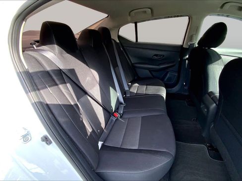 Used 2024 Nissan Sentra SV image 19