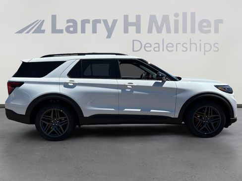New 2026 Ford Explorer ST w/ Sun And Sound Package AWD/4WD image 6