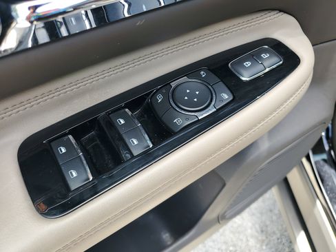 Used 2022 Lincoln Corsair Grand Touring image 23