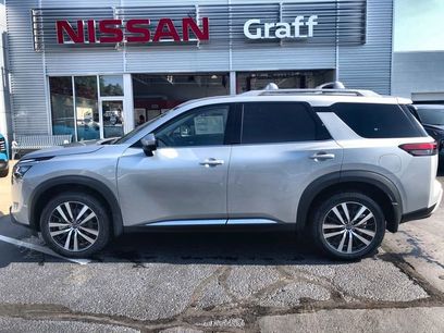New 2025 Nissan Pathfinder Platinum