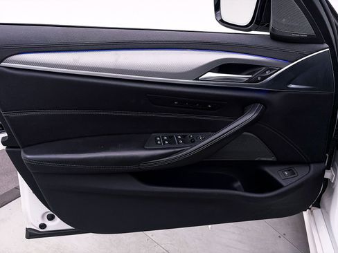 Used 2023 BMW M5 w/ Executive Package image 20