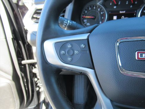 Used 2023 GMC Acadia SLT image 18