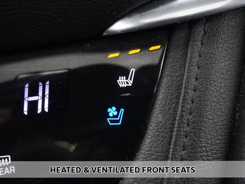 Used 2018 Cadillac XT5 Premium Luxury image 9