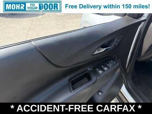 Used 2020 Chevrolet Equinox LT FWD image 13