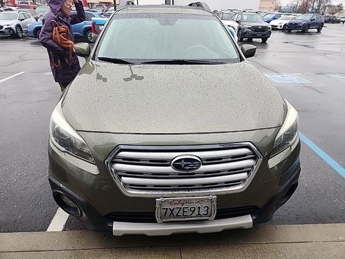 Used 2017 Subaru Outback 2.5i Limited image 8