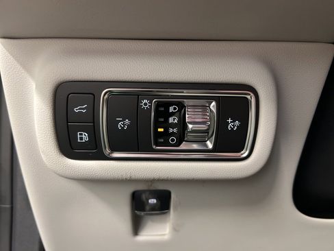 New 2026 Lincoln Nautilus Premier image 25