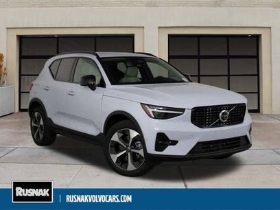 New 2026 Volvo XC40 B5 Plus w/ Protection Package Premier