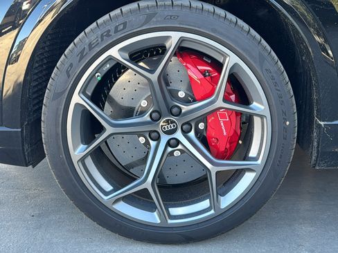 New 2026 Audi RS Q8 performance image 26