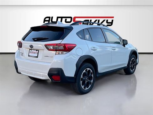 Used 2023 Subaru Crosstrek 2.0i Premium image 7