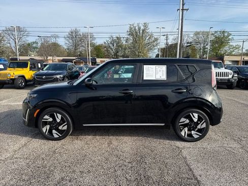 Certified 2023 Kia Soul GT-Line FWD image 4