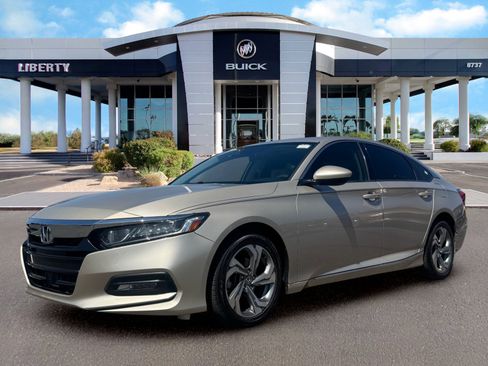 Used 2018 Honda Accord EX image 2