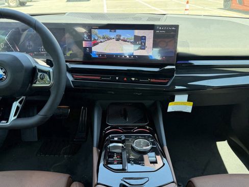 New 2026 BMW 530i xDrive w/ M Sport Package AWD/4WD image 15