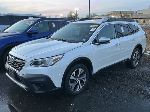 Used 2020 Subaru Outback Touring XT image 4