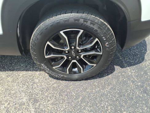 Certified 2024 Chevrolet TrailBlazer ACTIV AWD/4WD image 16