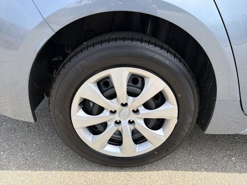 Used 2026 Toyota Corolla LE FWD image 17
