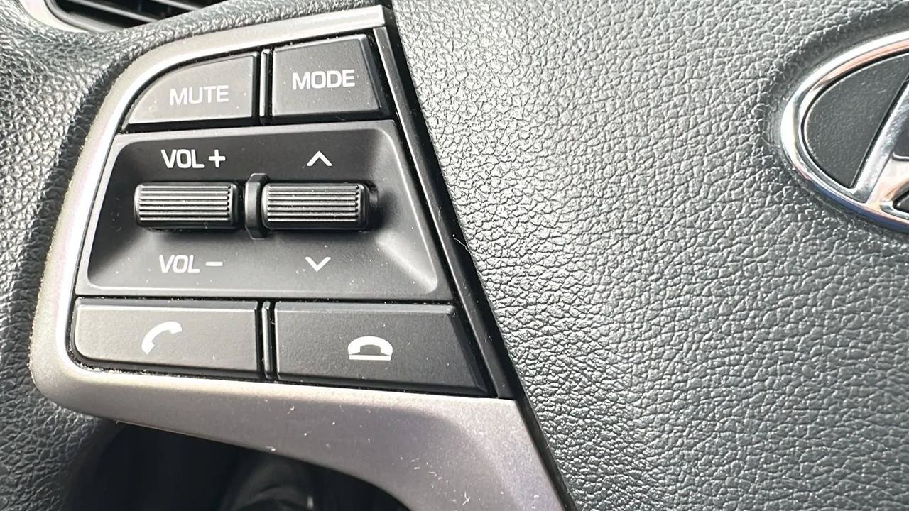Used 2020 Hyundai Accent SE FWD image 41