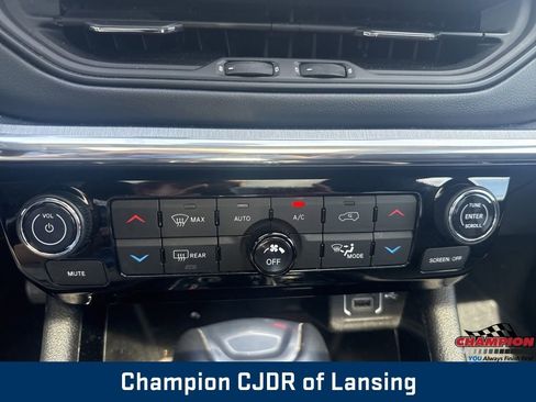 Used 2023 Jeep Compass High Altitude AWD/4WD image 26