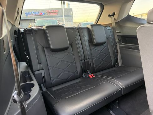 Used 2025 Volkswagen Atlas SE AWD/4WD image 15
