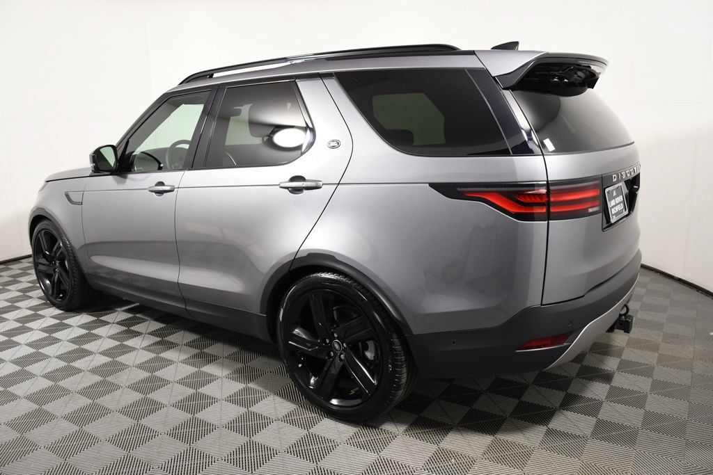 Certified 2025 Land Rover Discovery S AWD/4WD image 3