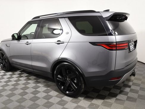 Certified 2025 Land Rover Discovery S AWD/4WD image 3