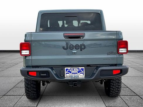 New 2025 Jeep Gladiator Sport image 4