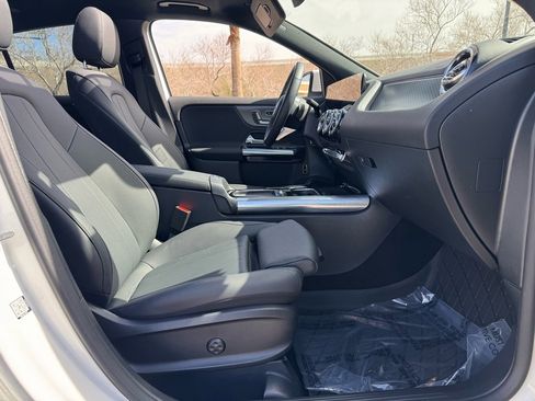 Certified 2026 Mercedes-Benz GLA 250 image 24