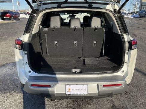 Used 2024 Nissan Pathfinder SL image 31